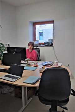 Knjižnica Borovnica - pohištvo 16